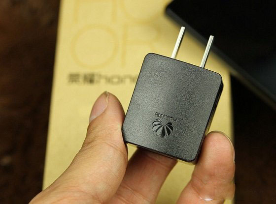华为的荣耀3C怎么样 华为荣耀3C开箱图评测