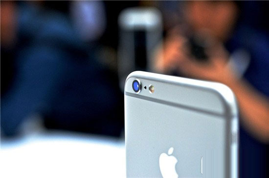 苹果iPhone6外观怎么样?iPhone6/iPhone6 Plus真机外观上手试玩实拍图片