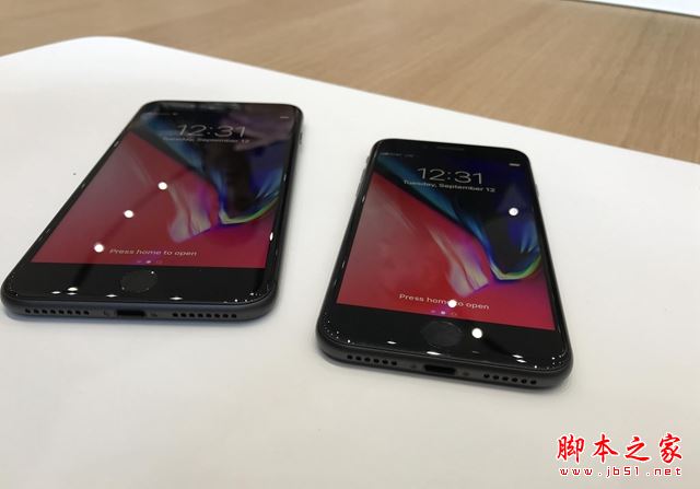 iPhone8和8Plus哪个性价比高