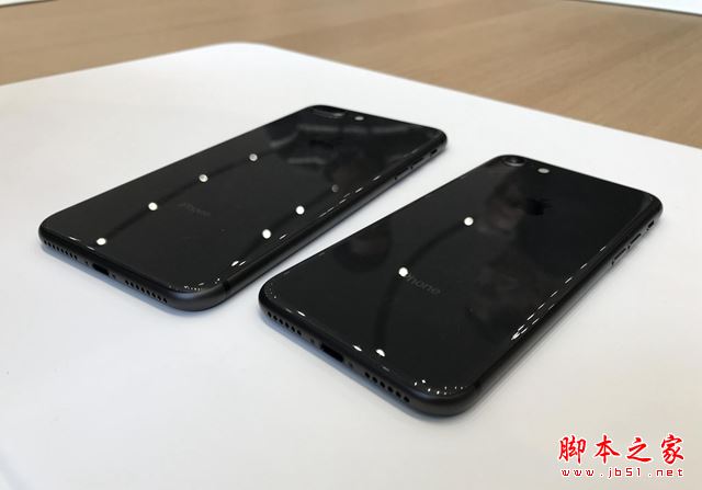 iPhone8和8Plus哪个性价比高
