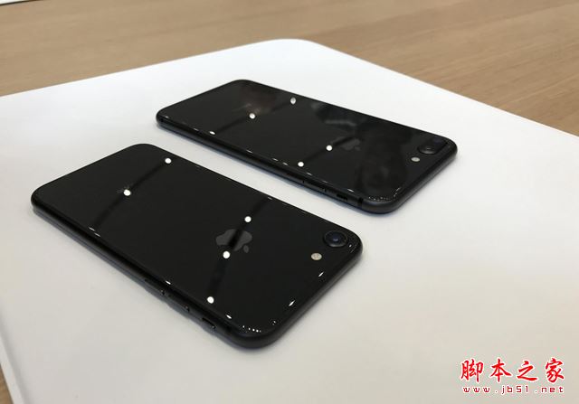 iPhone8和8Plus哪个性价比高