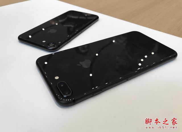 iPhone8和8Plus哪个性价比高