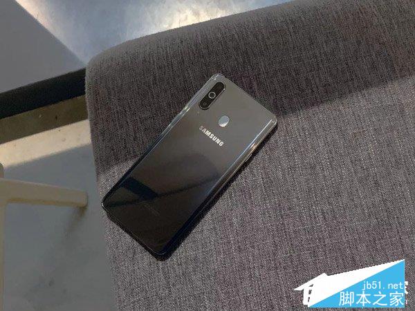 三星Galaxy A8s手机怎么样？三星Galaxy A8s手机评测介绍