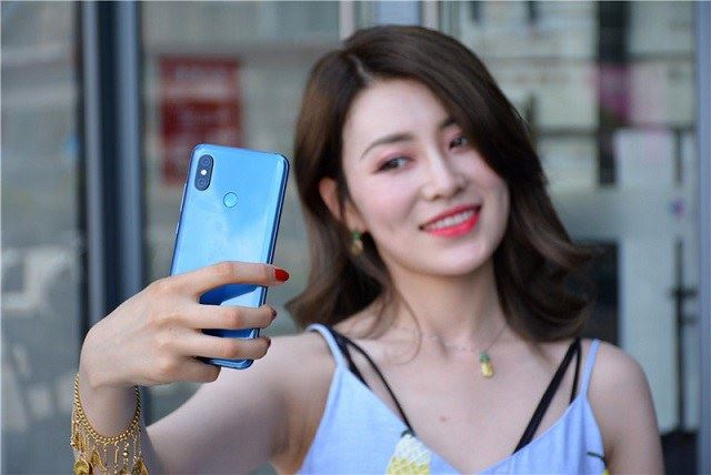 2019两千左右手机选什么好 8款2000左右值得买的手机推荐
