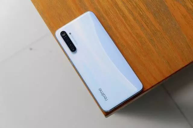 realme X2值得买吗 realme X2开箱初体验评测