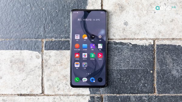 realmeQ2对比realmeQ2pro