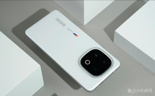 iQOO13和一加13评测