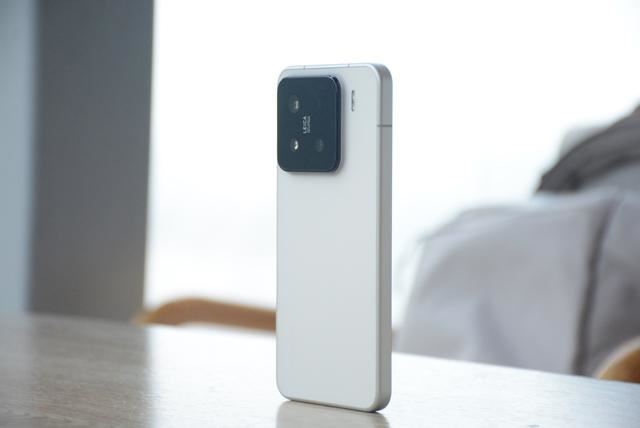 OPPOFindX8和小米15 区别