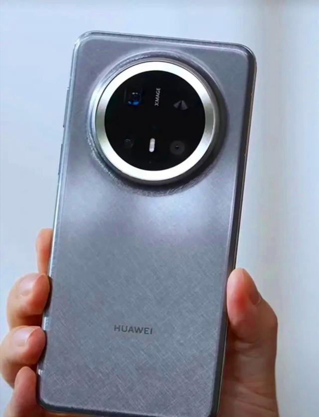小米15和华为Mate70评测