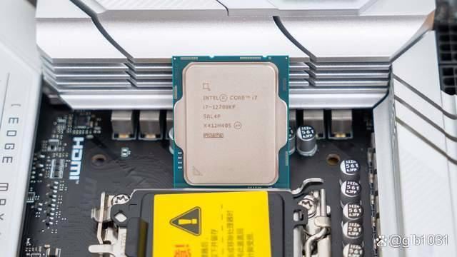 微星Z790和索泰4070SUPER测评