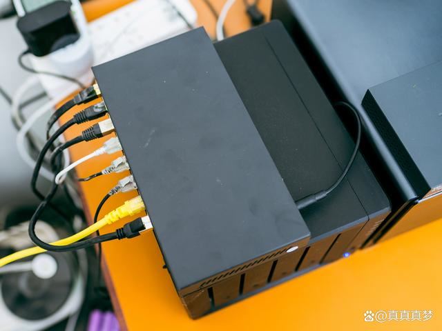 海思视讯8口2.5G交换机评测