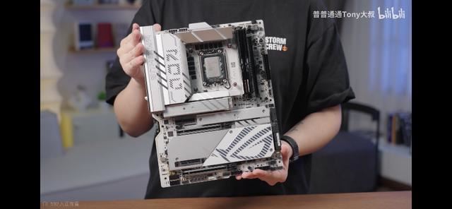 华硕ROGZ890APEX测评