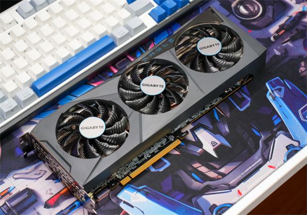 rx6750gre和rx6750XT不同点