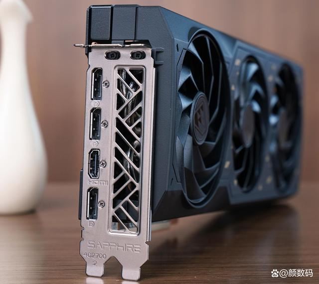 RX6750GRE和RTX4060哪个强