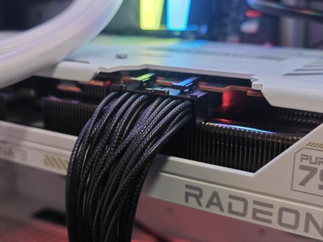 蓝宝石RX7900XT显卡测评
