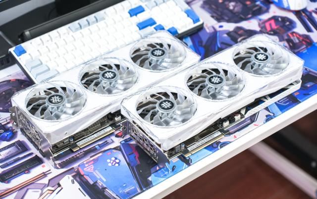 影驰RTX4070TiSUPER星曜OC测评