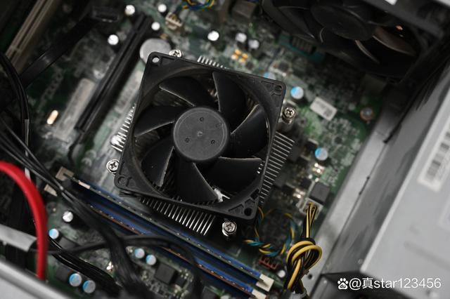 电脑cpu怎么涂散热硅脂