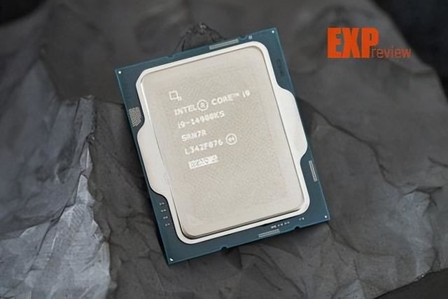 酷睿i914900KS测评