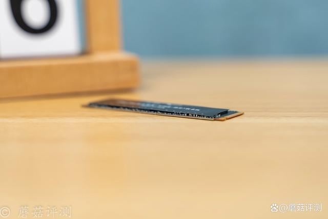 致态TiPlus7100测评