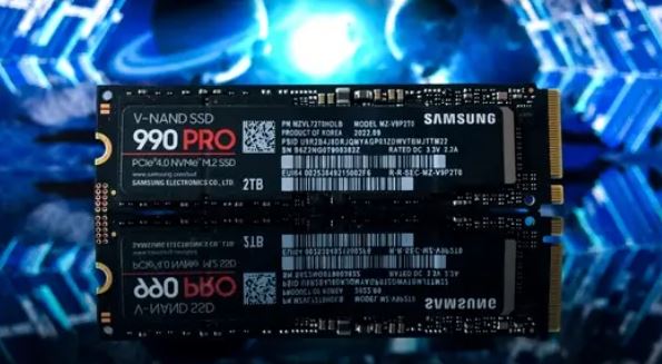 三星990和三星980pro不同点