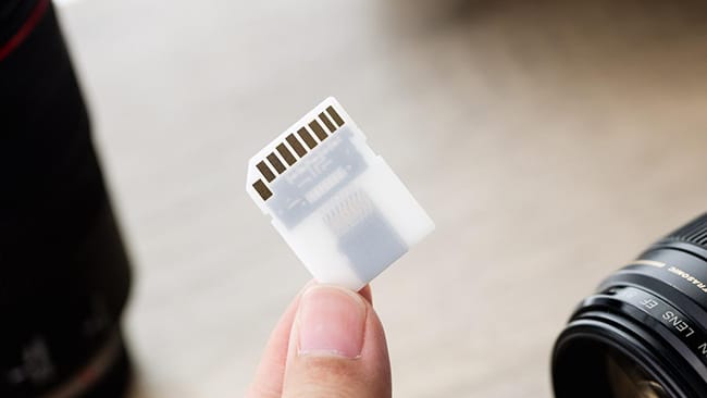 U盘在电脑上读不出来怎么办