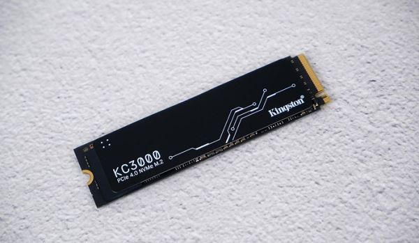 西数sn850x和金士顿kc3000区别介绍