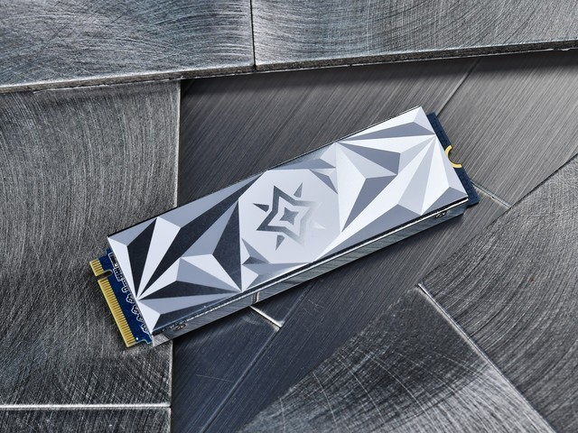 影驰星曜X4固态硬盘