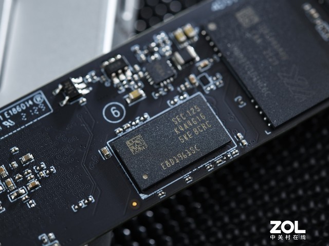 致态TiPro7000固态硬盘评测