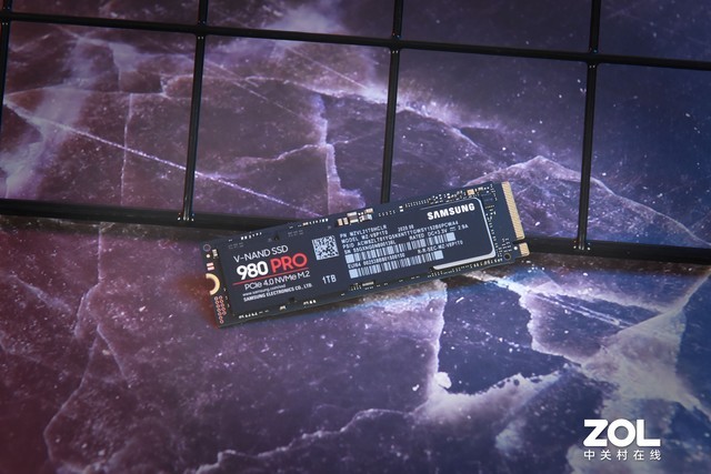 三星980PRO PCIE4.0 固态硬盘评测