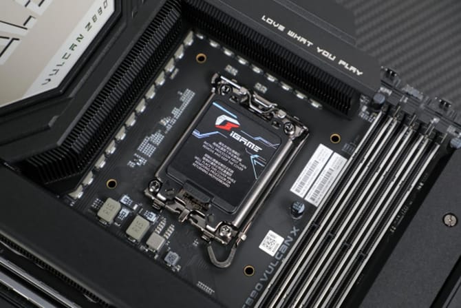 Z890主板评测