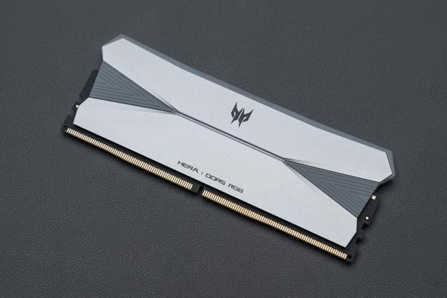 宏碁掠夺者影锋DDR5测评