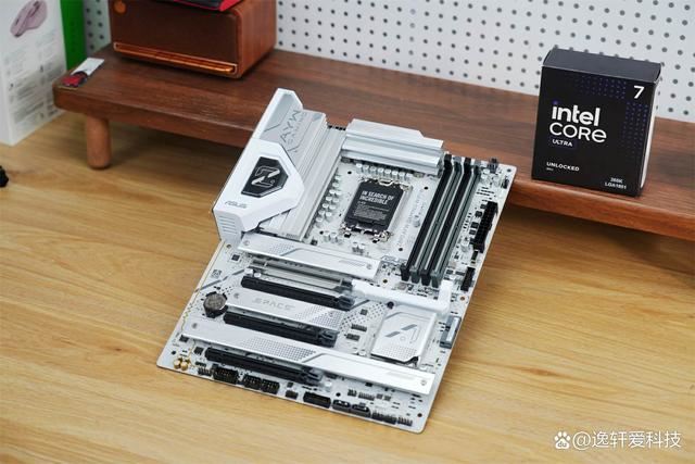 华硕Z890AYW主板搭配Ultra7265K性能如