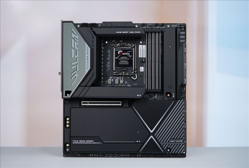 七彩虹Z890 Vulcan X评测