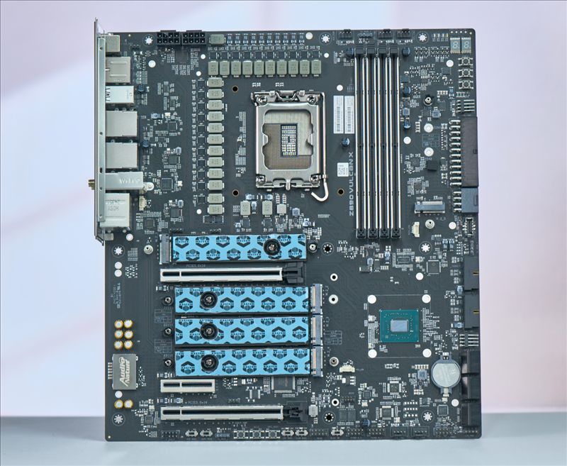 七彩虹Z890 Vulcan X评测