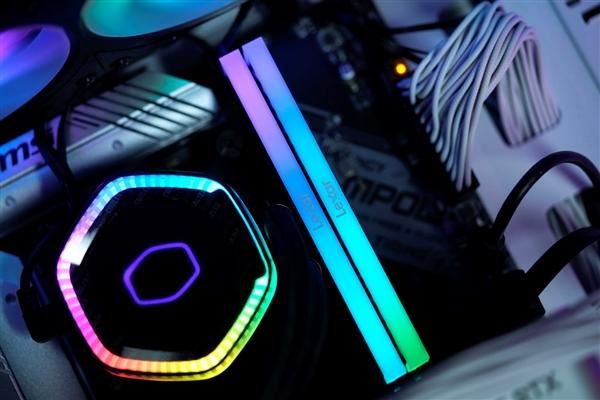 雷克沙ARES6400C30DDR5评测