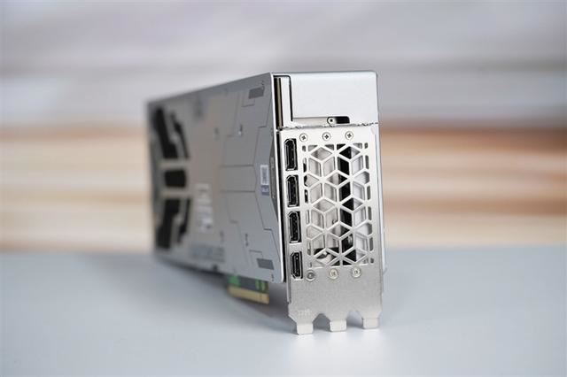 影驰GeForceRTX4070TiSUPER评测