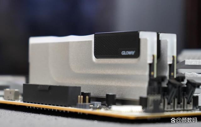 光威神武DDR5评测