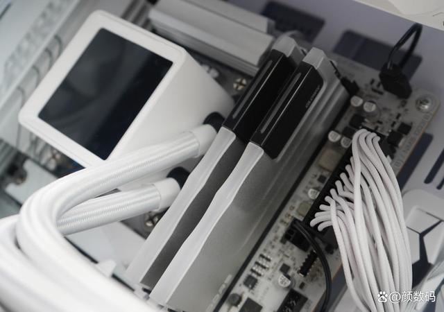 光威神武7000内存评测