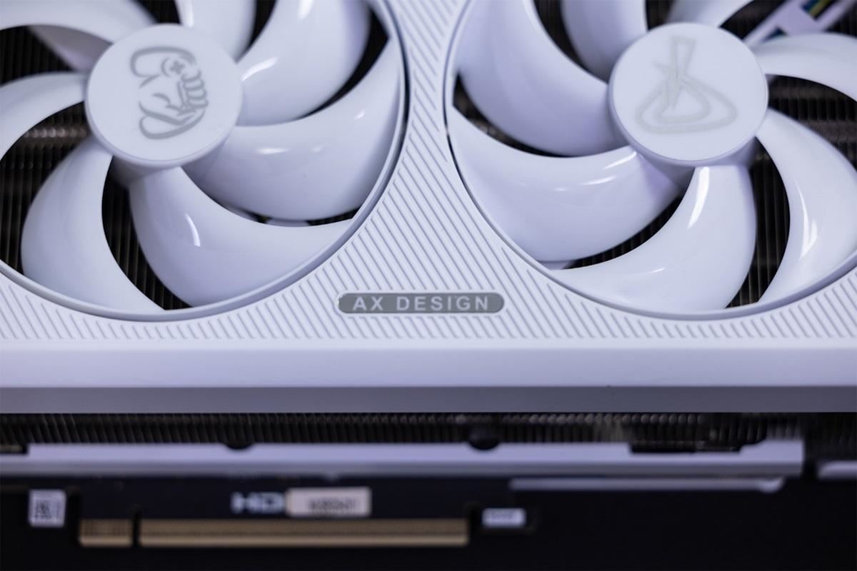 AX电竞叛客RTX5090DX3W开箱