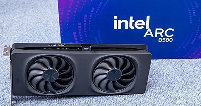 RTX2060SUPER对比ARCB580测评