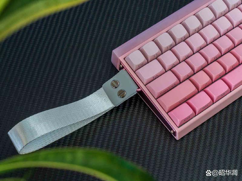 狼蛛HERO68HE评测